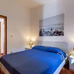 Rosanna Villa