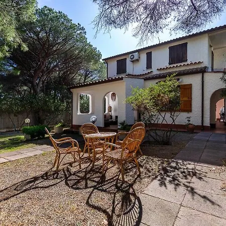 Rosanna Villa